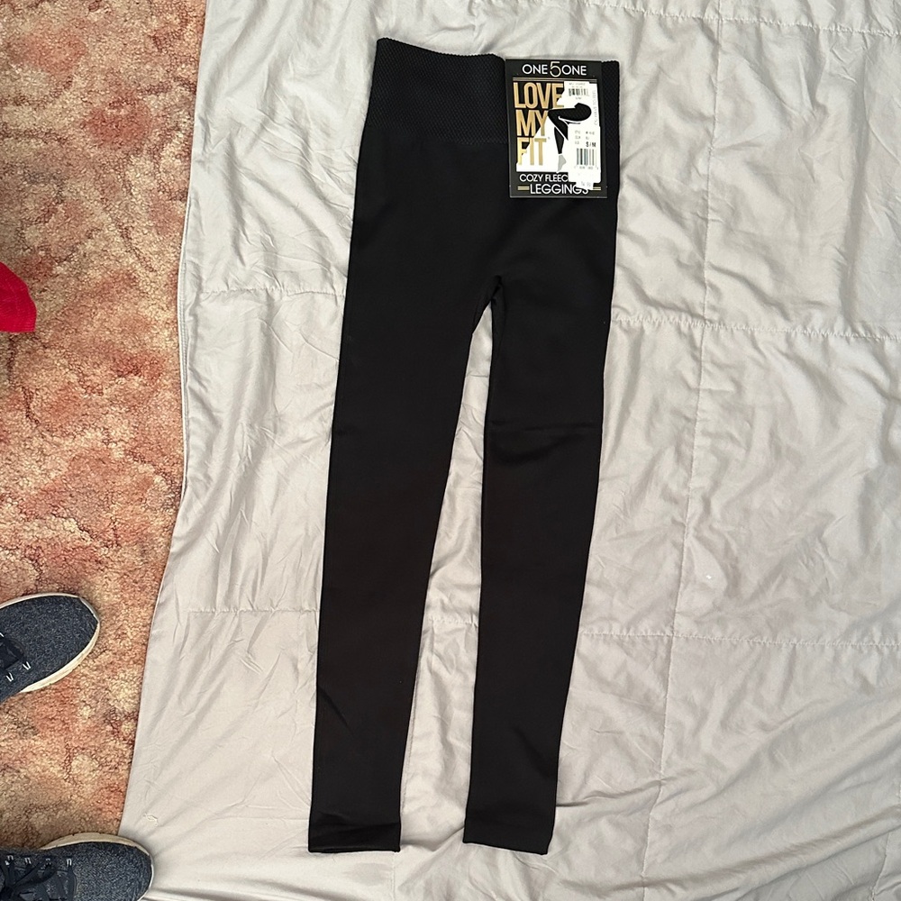 one 5 one Black Leggings